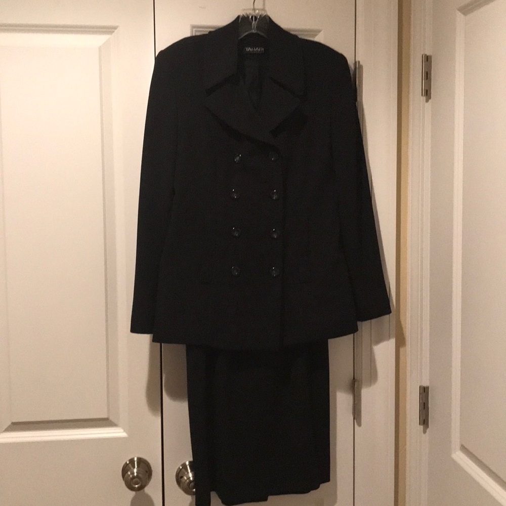 Tahari Black Skirt Suit